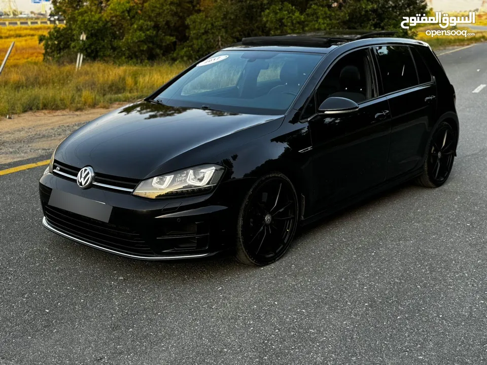 Golf R, 2017 GCC model, without accidents, car in excellent condition, inside and out