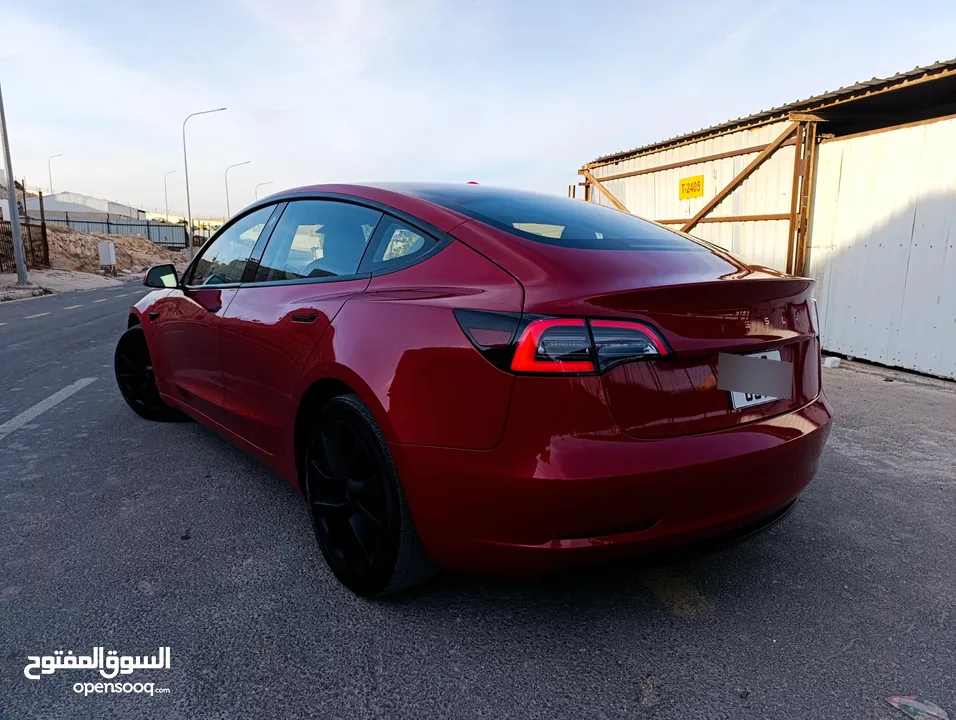 TESLA MODEL 3 2022