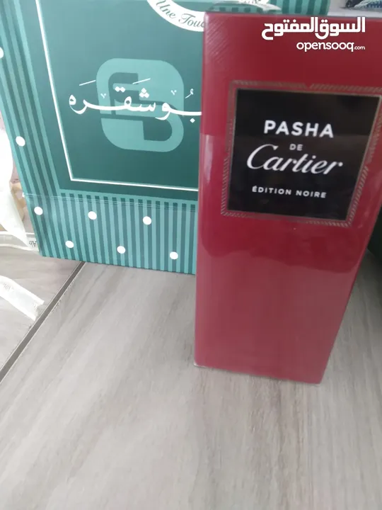 عندي قزازتين عطر من ابو شقره  لسا مسكرين
