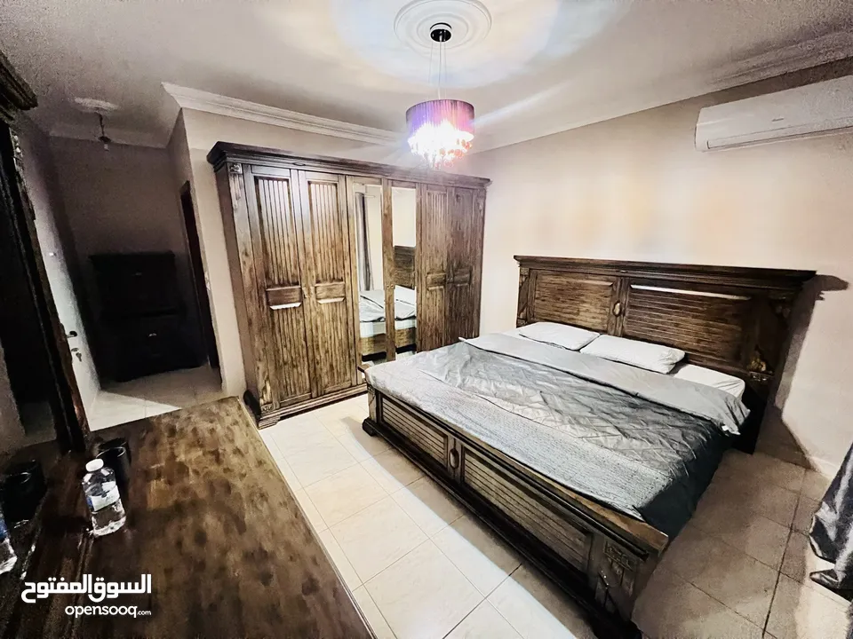شقة كبيره ومميزة في ارقى منطقة في ضاحية الرشيد (مع جاكوزي)