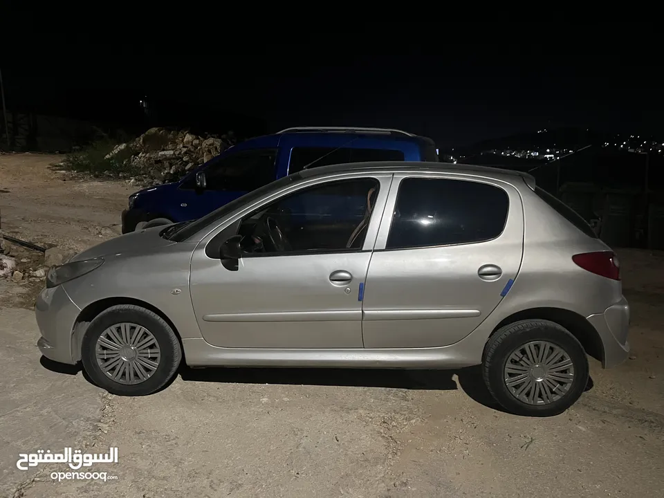 بيجو 206+ 2011