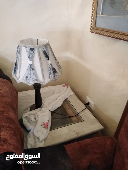 طاولة سفرة بيرو طقم طاولات وسط َمع كونسول للبيع