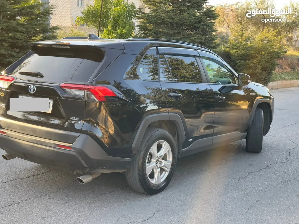 TOYOTA RAV4 HYBRID 2021 XLE