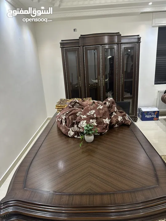 طاولة سفره  بحالة الوكاله للبيع