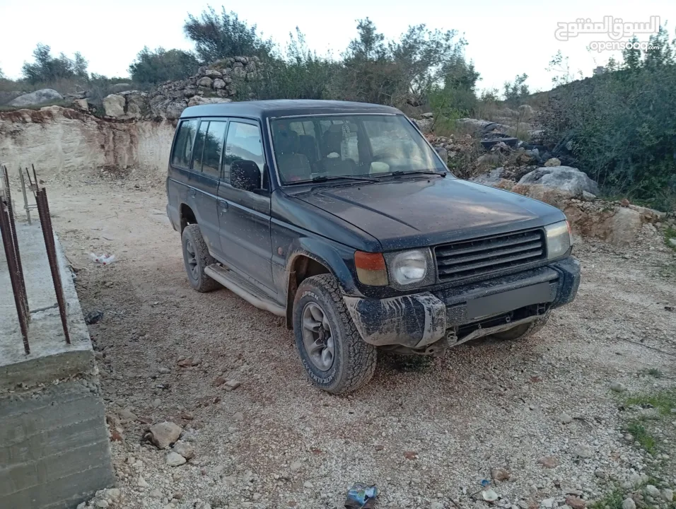 جيب ميتسوبيشي 1999 دفع رباعي للبيع