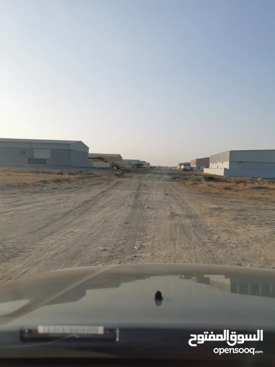 أرض صناعيه في المربع 4 في العوهي 2000 متر للبيع