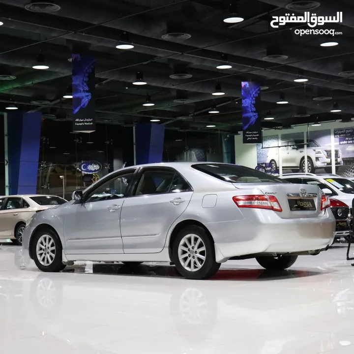 TOYOTA CAMRY GLX  - 2011