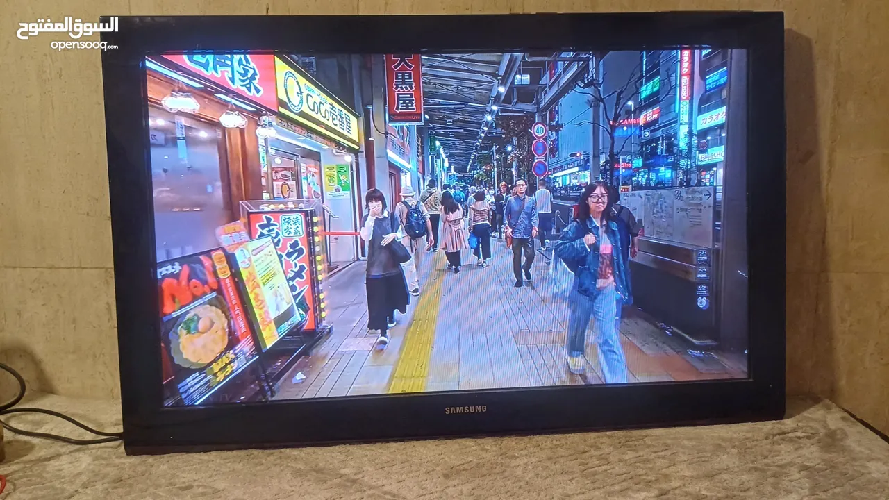 Samsung LCD plasma TV 42 " INCH good working