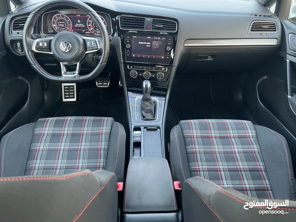 Volkswagen Golf GTi _GCC_2019_Excellent Condition _Full option