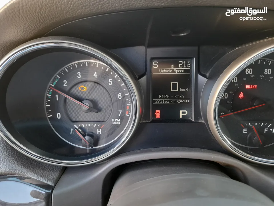 Jeep Grand Cherokee 2011                                                          Laredo 4x4