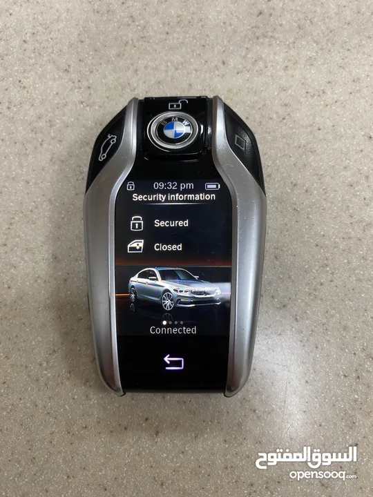 BMW 530e 2019 Plug-In Hybrid M-Kit (new battery installed بطارية   (جديدة من الوكالة
