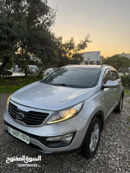 فقط 52 الف كاش جيب كيا سبورتج 2012 فل يد اولى اغلبه دهان شركة ترخيص تامين جيب بالورقة سعر حرق 4/4