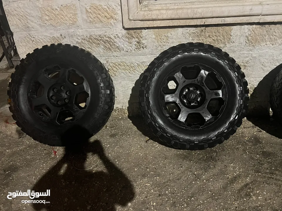 جنط فورد f150  لاريت كروم مدهون اسود بحالة الوكاله