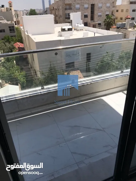 شقة فاخرة للبيع في الجندويل طابق ثالث مع روف دوبلكس 131م تشطيب سوبر ديلوكس لم تسكن