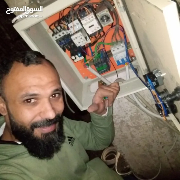 الكهربائي حمزه ابو راشد (اربد).صيانه وتأسيس منزلي 1فاز و صناعي 3فاز خدمه 24 ساعه افضل جوده