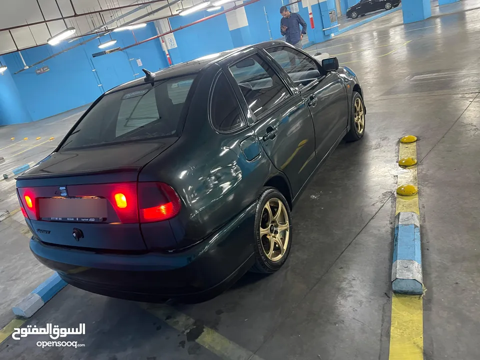 سيارة سيات قرطبة للبيع