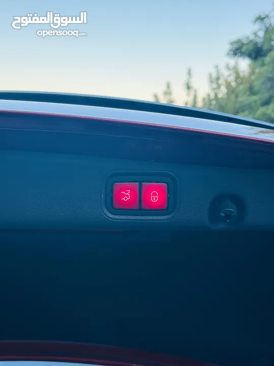 ‏Mercedes - Benz  E300 de