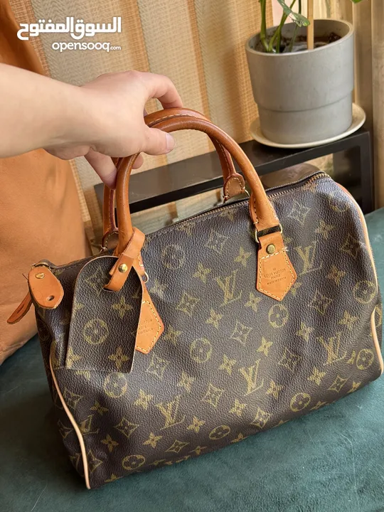 شنطة لويس فيتون اصلية للبيع louis vuitton