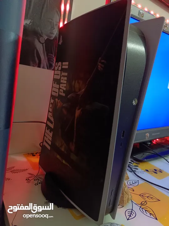 سلام عليكم PS5 ياباني مع كارتونه جهاز مكفول استخدام اقل من سنه  سعر 650  وبي مجال
