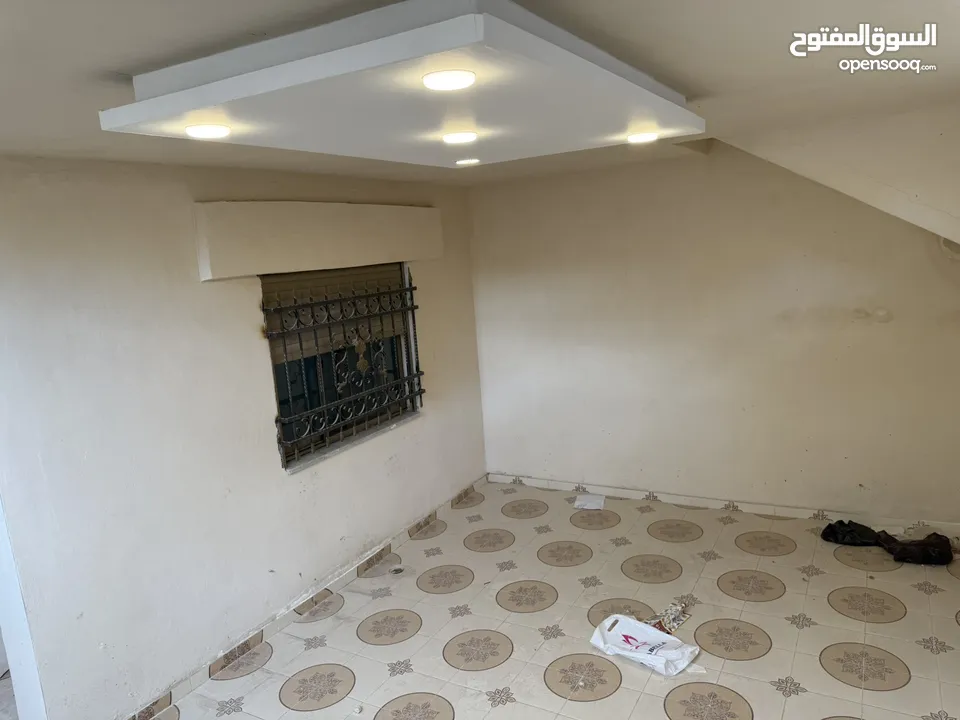 شقة تسوية اولى شبه ارضي سوبر ديلوكس للبيع من المالك مباشرة في ارقى المواقع واجملها في الزرقاء الجديد