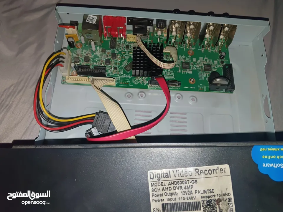 دي في ار 4m. مداخل عدد 8 جديد غير مستعمل بسعر 100 مع امكانيه اضافه هارد ديسك 2T