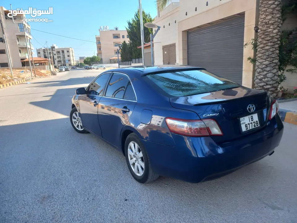 تيوتا كامري لون كحلي مميز فحص 4 جيد فل الفل بفتحه بسعر مغري قابل للبدل
