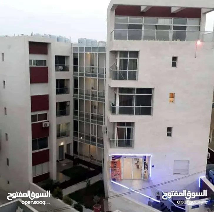 شقة مفروشه فخمه للايجار (عائلات فقط )