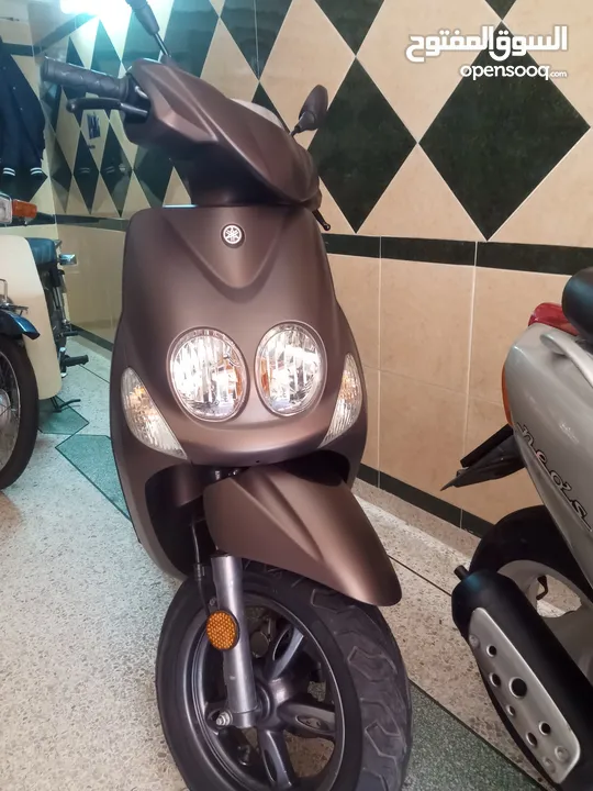 Yamaha Neos 49cc scooter