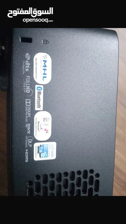جهاز بروجيكتور LG
