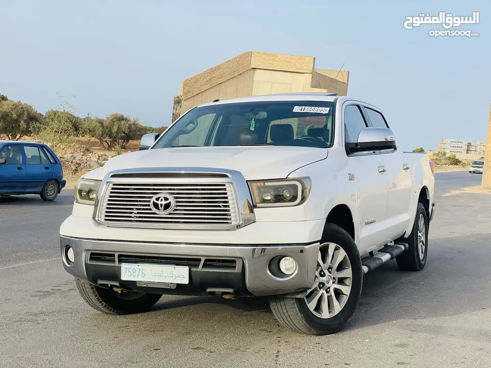 TOYOTA TUNDRA PLATINUM 2013