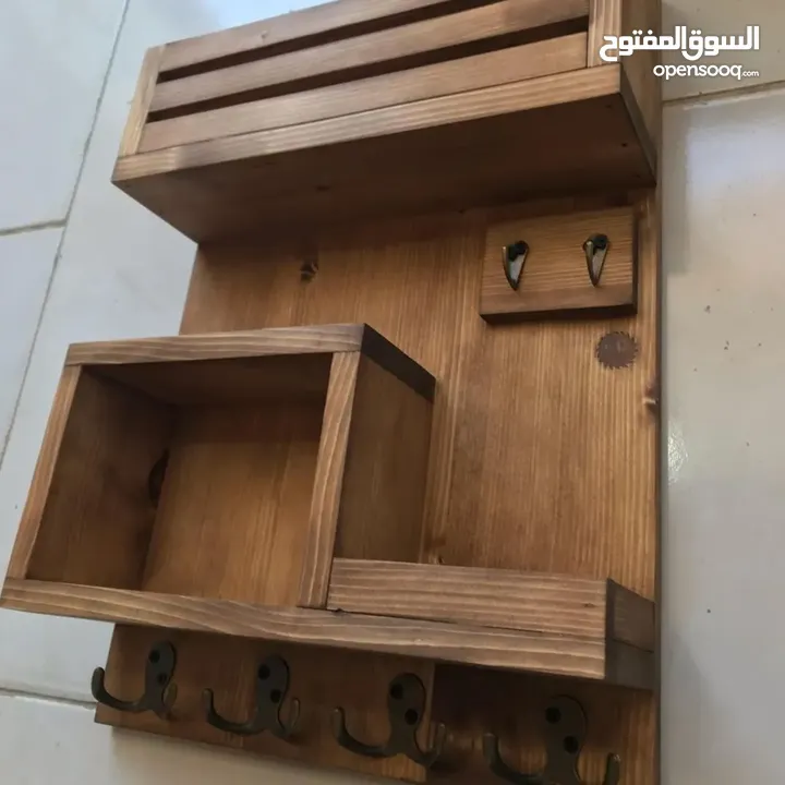 مكتبة كتب من الخشب والحبل  أشغال يدوية للبيت