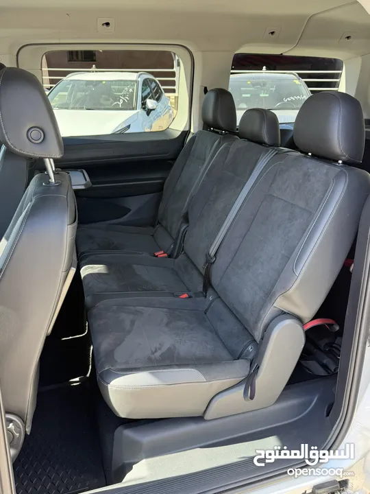 فولكس فاجن كادي طويل ترخيص 2022/ركاب 6+1 محرك 2000 ديزل  جير اوتوماتيك