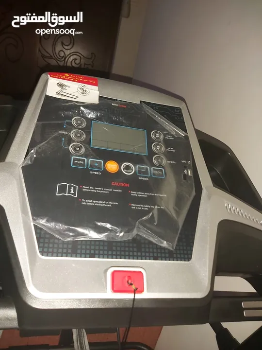 لقطة (اجهزة ركض ستوكات بنص السعر) نوع فخم جدا Treadmill تريدمل تردمل جهاز ركض جهاز جري اجهزه رياضية