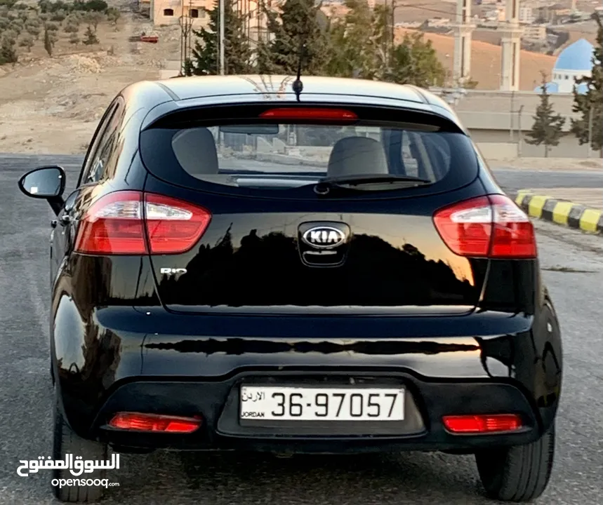 كيا ريو 2015 لون اسود ملوكي فحص كامل بحالة الوكالة