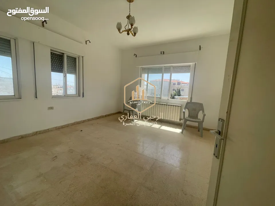 شقة / للايجار / 3نوم / مطلة / الجاردنز