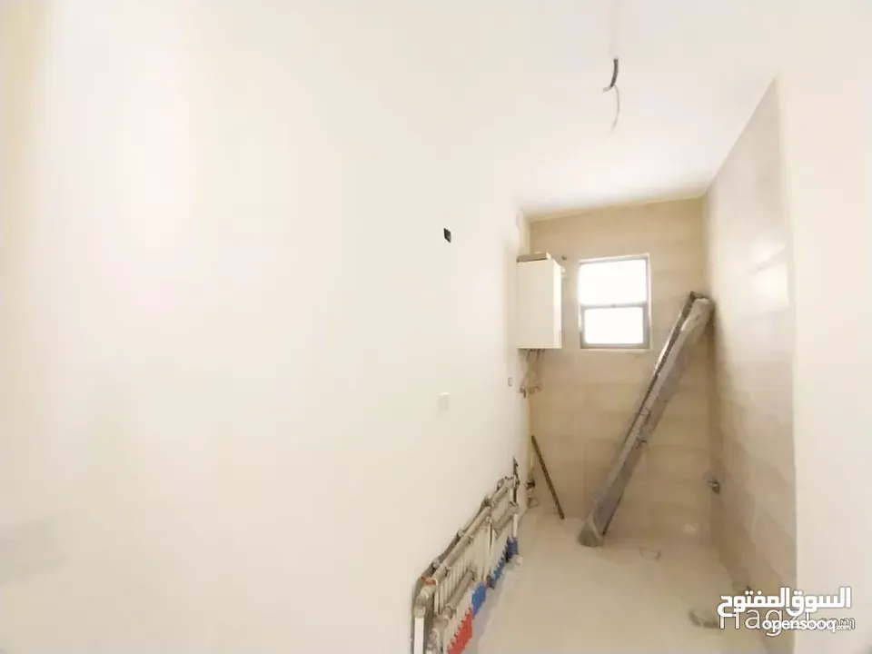 شقة طابق أول للبيع في دير غبار بمساحة 250 متر مربع  ( Property ID : 30731 )