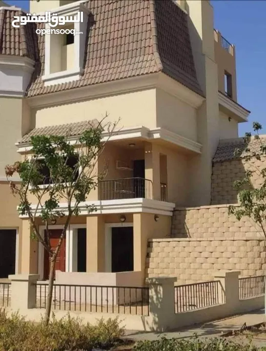 اس فيلا s villa للبيع  بمقدم 10% فقط في كمبوند سراي القاهرة الجديدة علي طريق السويس بالقرب من AUC