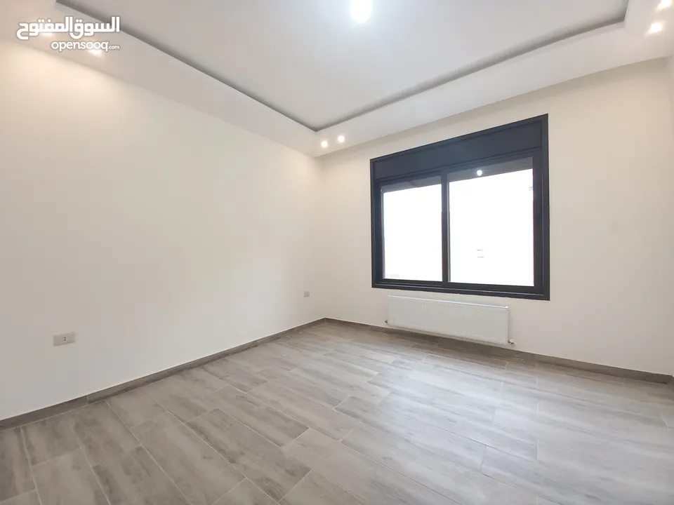 شقة غير مفروشة للإيجار في دير غبار  ( Property 35622 )-174968760