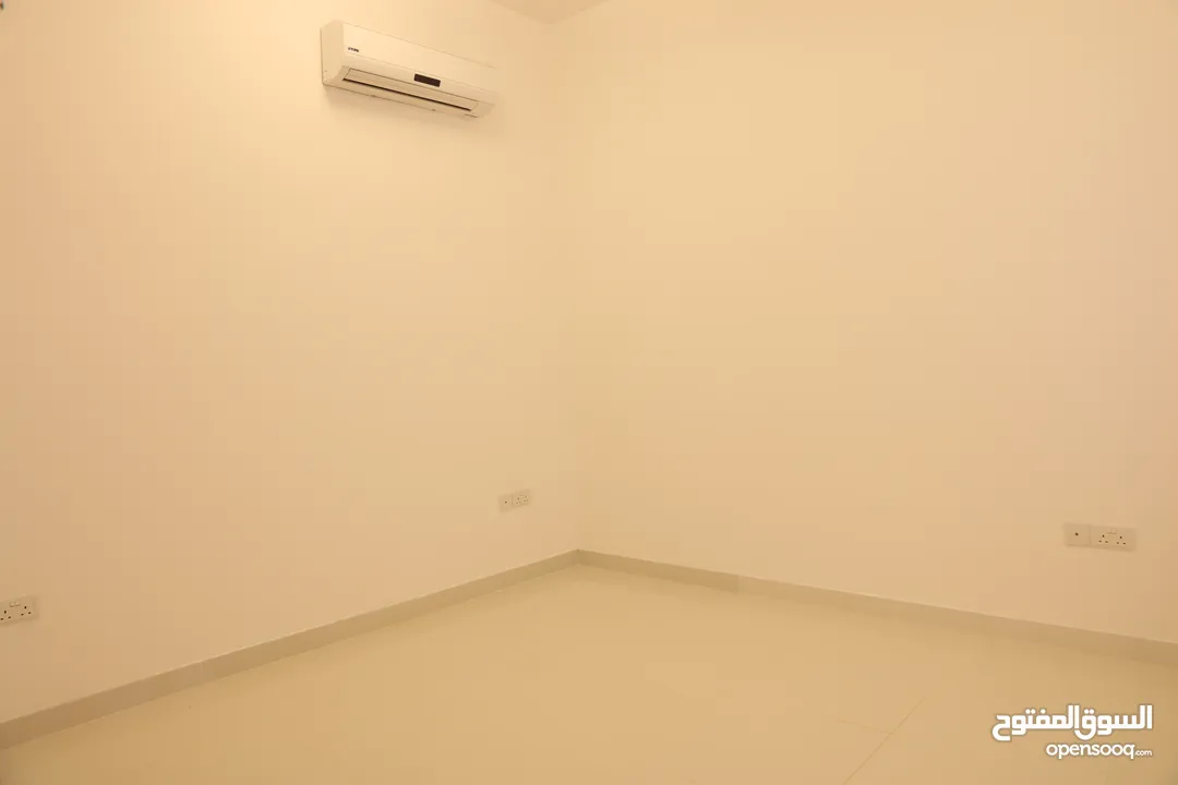 Spacious 1 BR flats with Split A/c's, located at Bowhser, next to College of Banking.