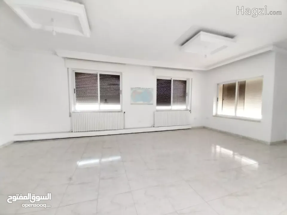 شقة للايجار في الدوار الرابع  ( Property 33512 ) سنوي فقط