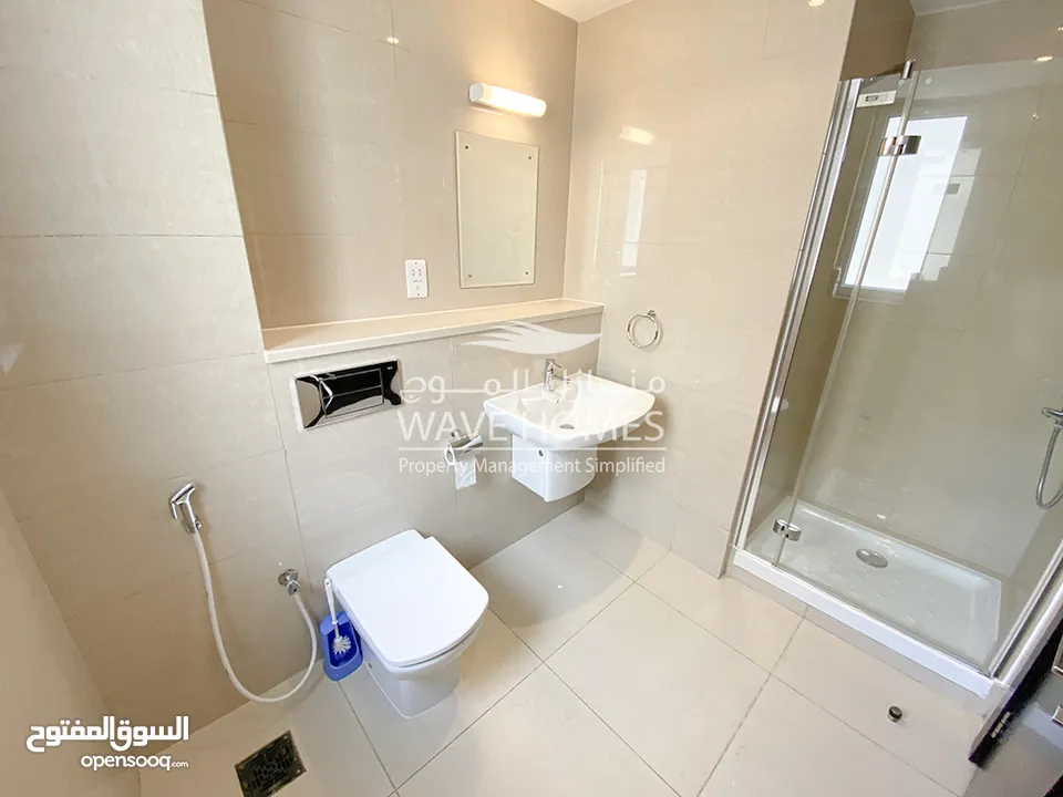 3 Bedroom luxurious apartment in Al Mouj