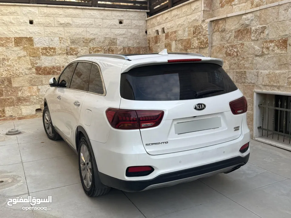 كيا سيرنتو 2018