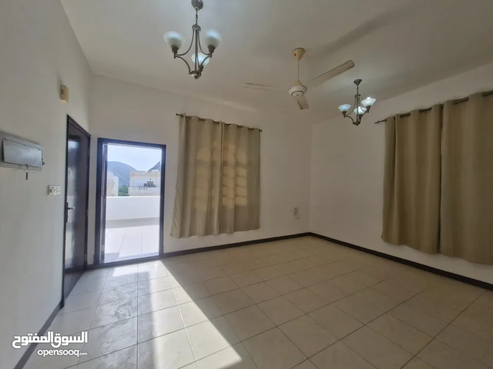 2 BR Great Apartment for Rent – Wutayyah