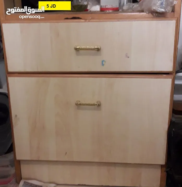 طاولات خزانة بلاستيكية نثريات للبيع
