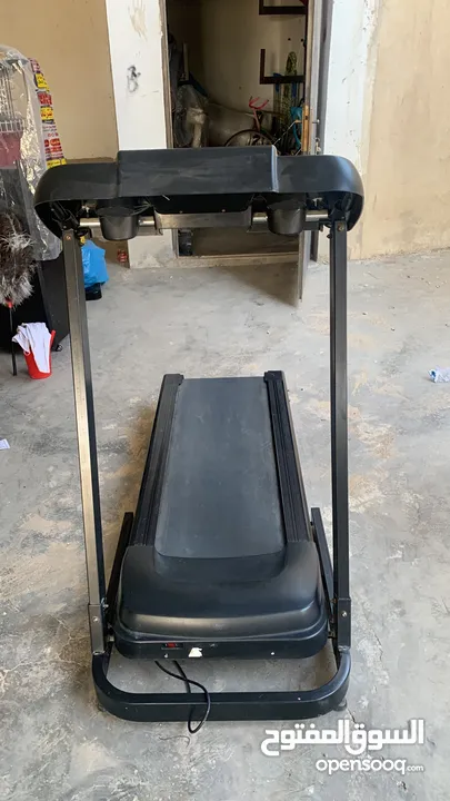 جهاز المشي treadmill