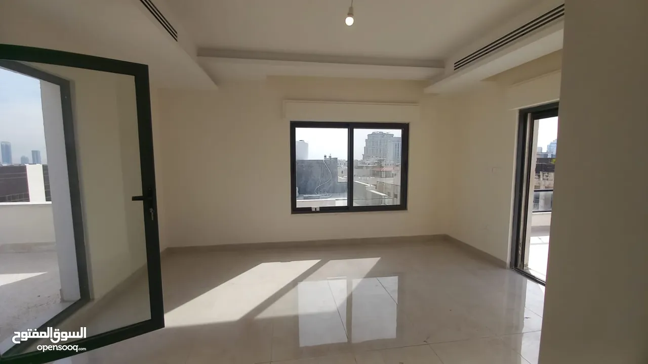 دوبلكس مميز مع ورف للبيع في ام اذينة  ( Property ID : 40850 )