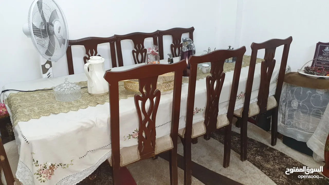 طاولة سفرة كبيرة للبيع