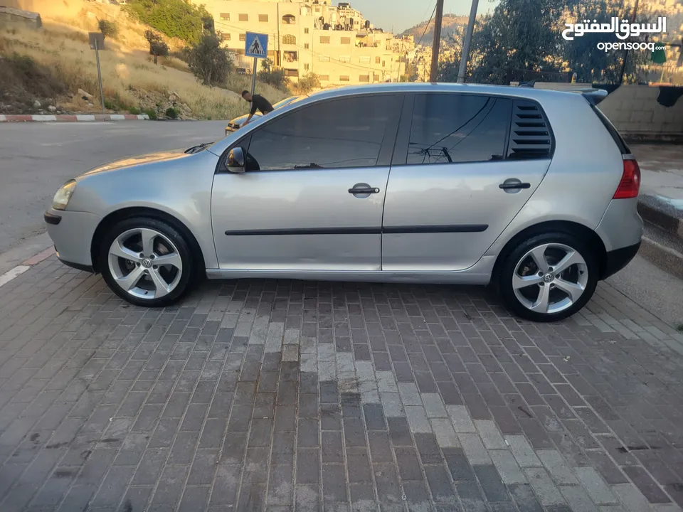 جولف MK5 2005 السياره شركة  سعر حرق في مجال 32