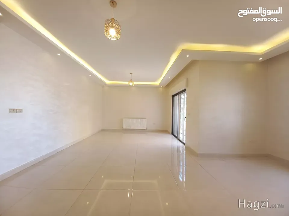 شقة غير مفروشة للايجار في دير غبار  ( Property 33824 ) سنوي فقط