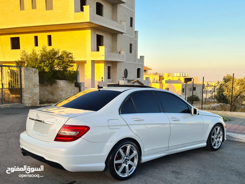 Mercedes C250 / AMG موديل 2015 فل الفل الإضافات  عداد 77000 / بحالة الوكالة  أصل AMG فل إضافات